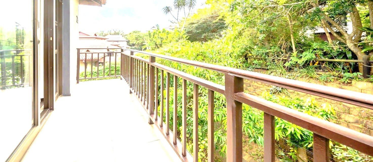 PRIVATE SALE | Expansive Coastal-Estate Villa in Westbrook | R4,700,000 Negotiable photo 1